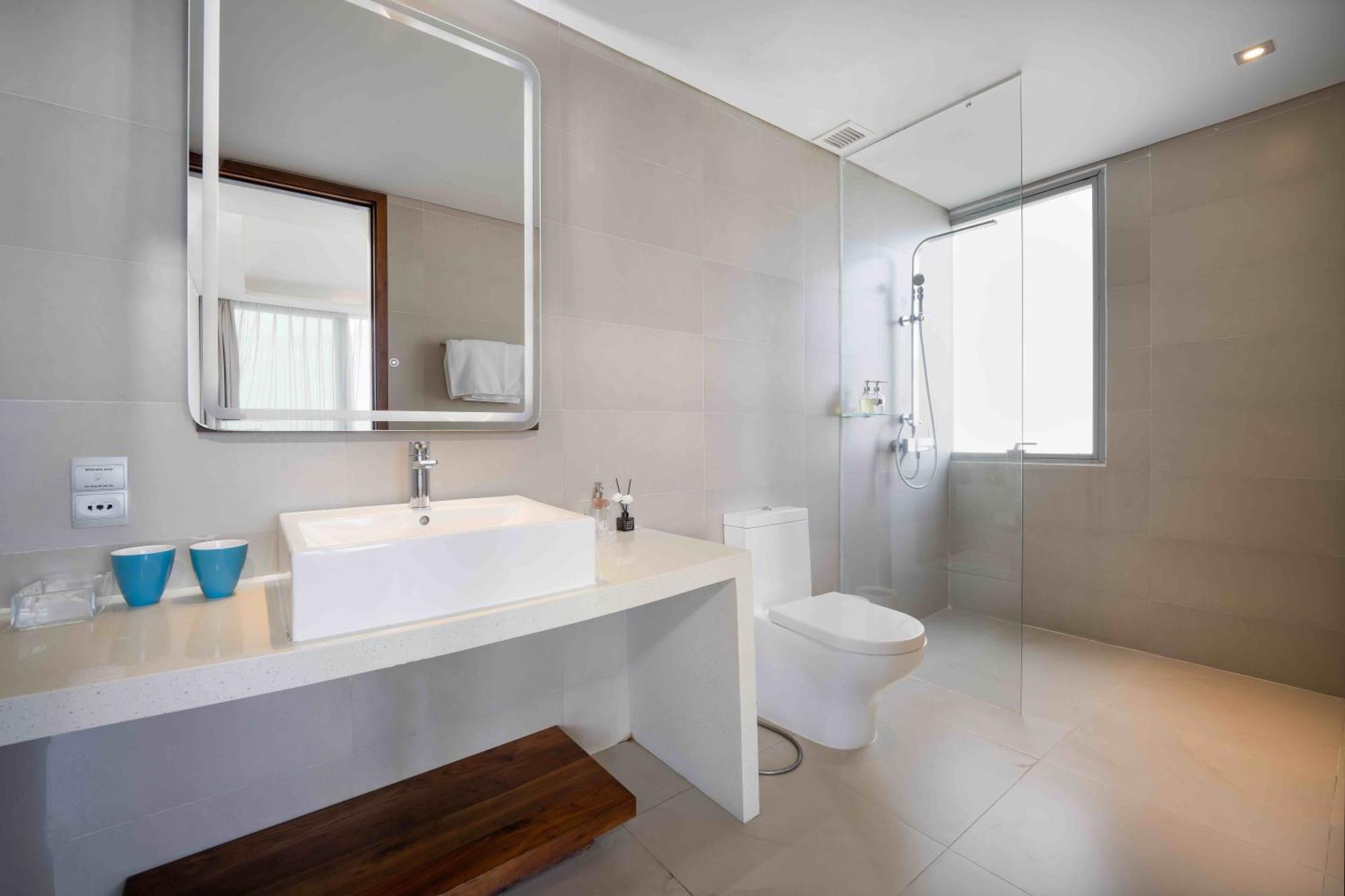 Stunning Apartments Across My Khe Beach ! Rooftop Pool & Gym Da Nang Luaran gambar