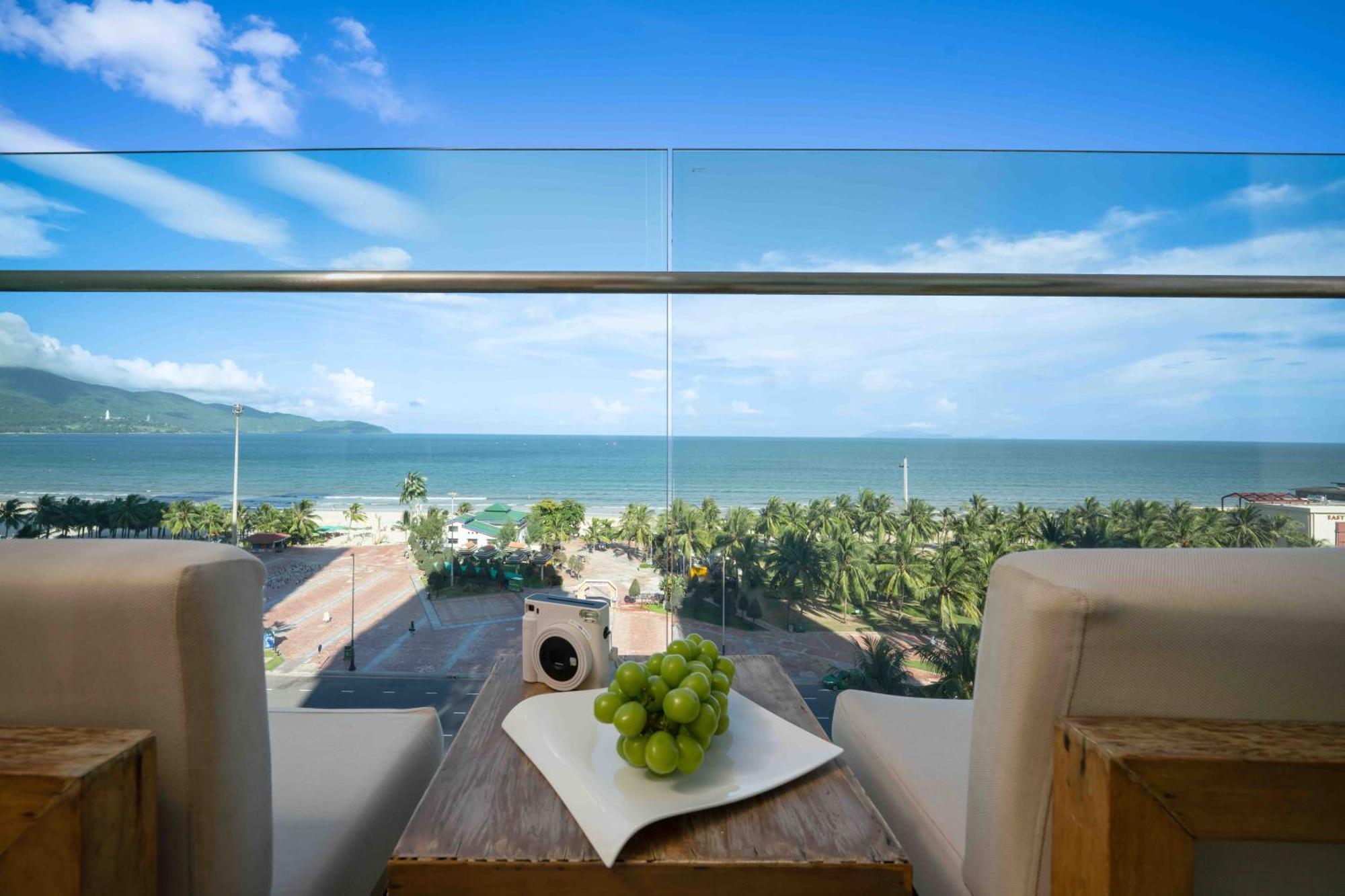 Stunning Apartments Across My Khe Beach ! Rooftop Pool & Gym Da Nang Luaran gambar