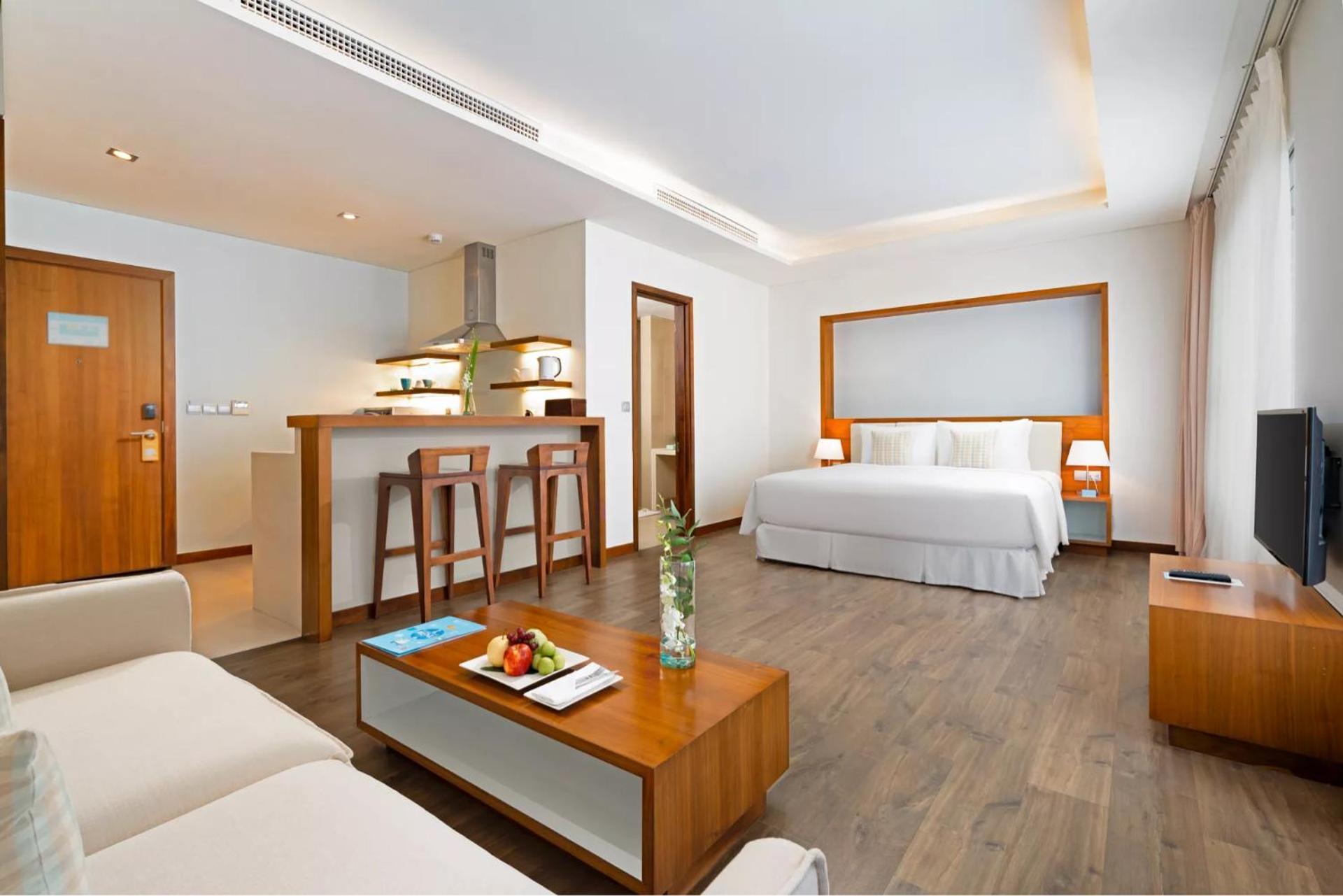 Stunning Apartments Across My Khe Beach ! Rooftop Pool & Gym Da Nang Luaran gambar